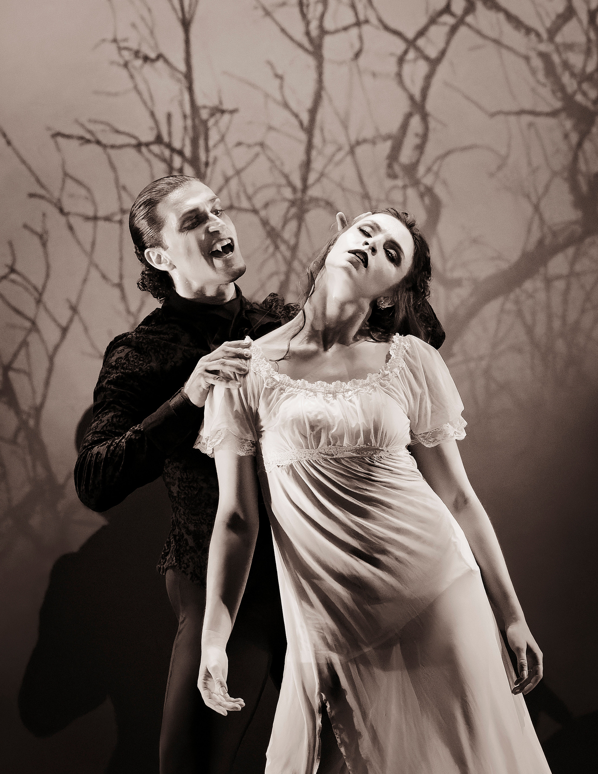 Dracula205 74 2560